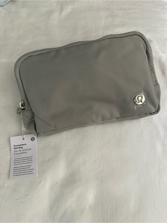lululemon athletica Other - lululemon athletica Everywhere Belt Bag - Light Gray